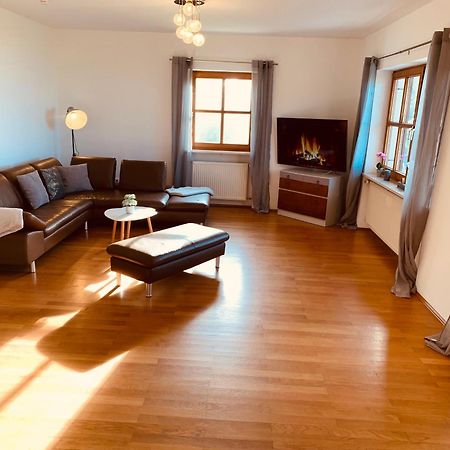 Adlerhorst, 4 Schlafzimmer, Blick In Die Alpen, Parkplatz Thyrnau Exterior foto