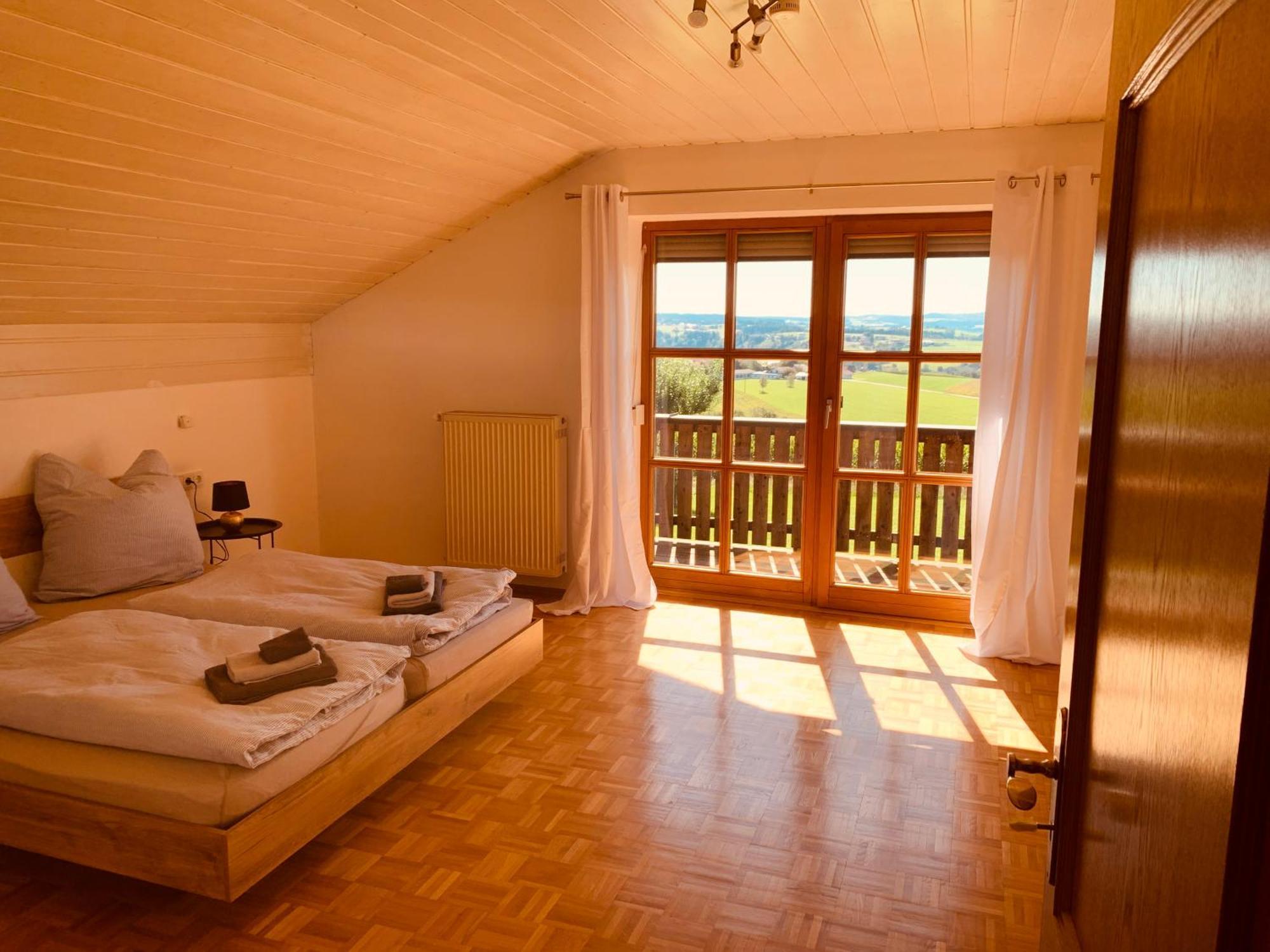 Adlerhorst, 4 Schlafzimmer, Blick In Die Alpen, Parkplatz Thyrnau Exterior foto